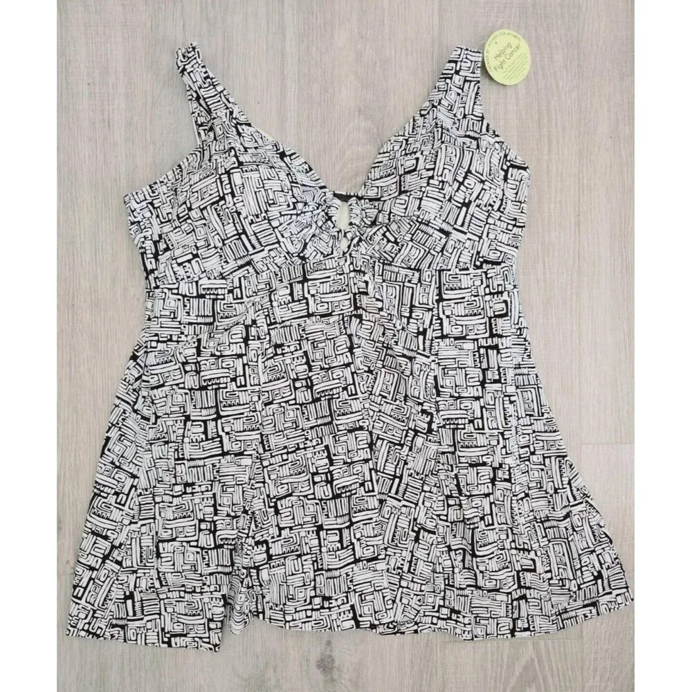 It Figures Slender Thighs Black White One Piece Swimsuit Wireless Dress 24W